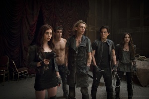 New-The-Mortal-Instruments-City-of-Bones-Movie-Stills-Lily-as-Clary-Fray-lily-collins-34722505-1000-667